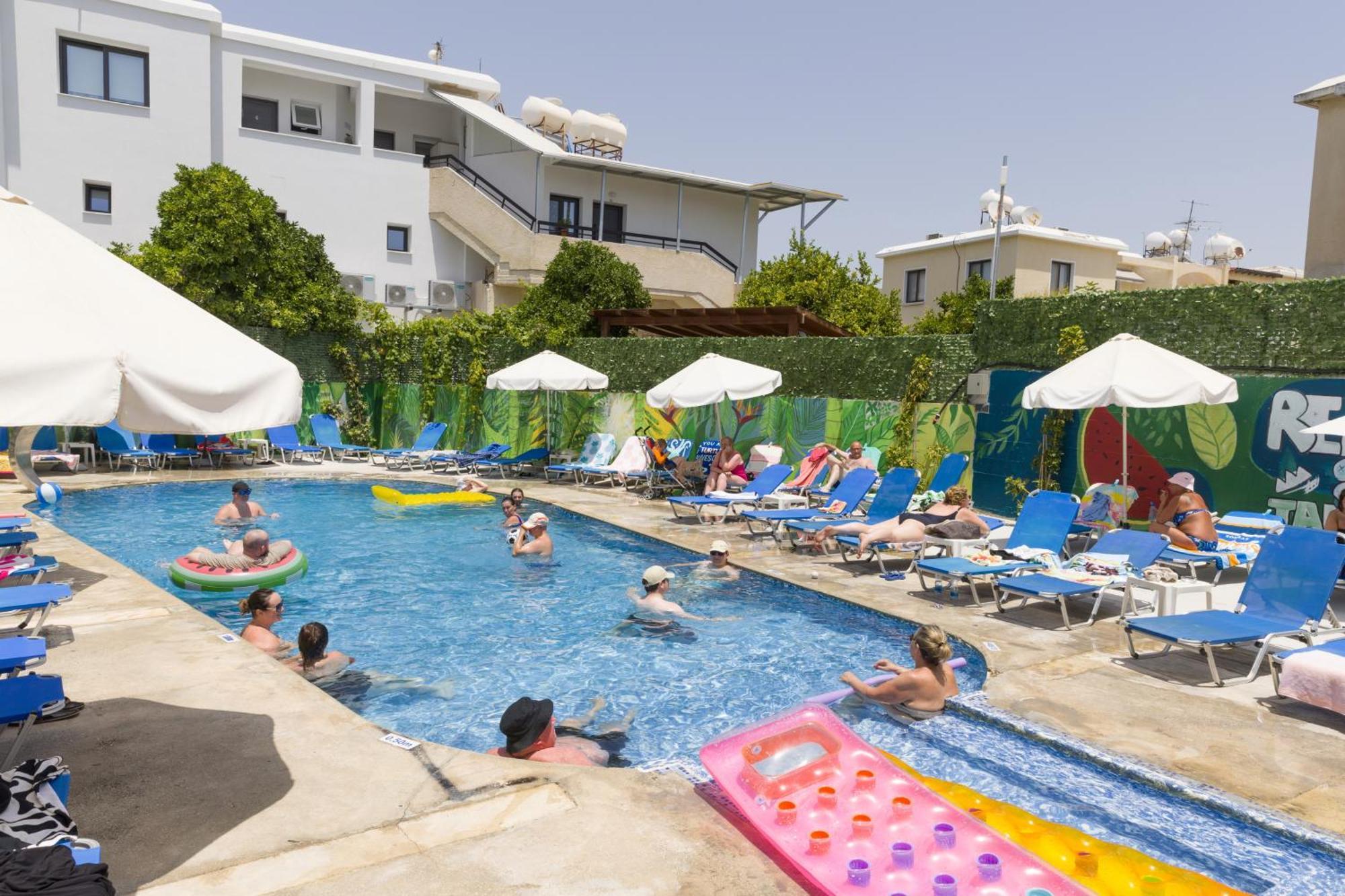 Alecos Hotel Apartments Paphos Exterior foto